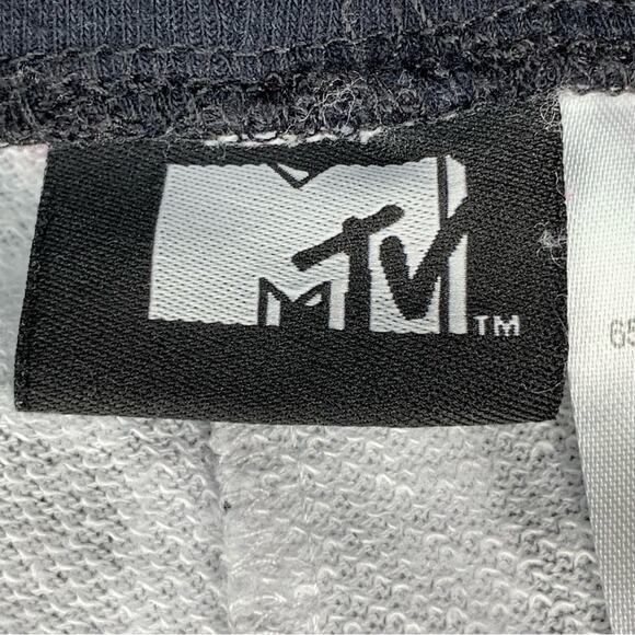 M TV Graphic Plaid Logo Shorts Size L Black and White - Picture 6 of 7
